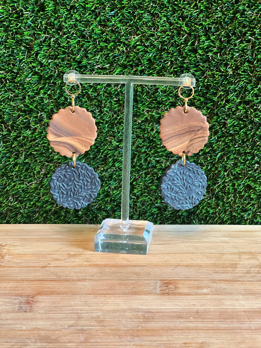 Walnut with navy. Pure class!