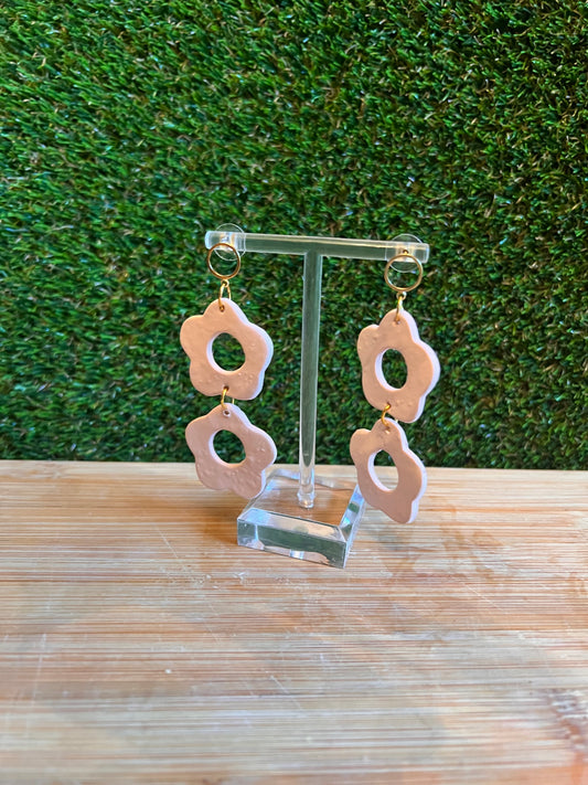 Tri Flowers in pale pink